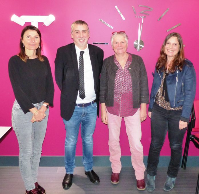 UDAF JURA Stéphanie Garin-Laurel, Olivier Bonnot Christine Minier et Laeticia Thomas (de g. à d.) une équipe de choc au service des tuteurs 2019-11