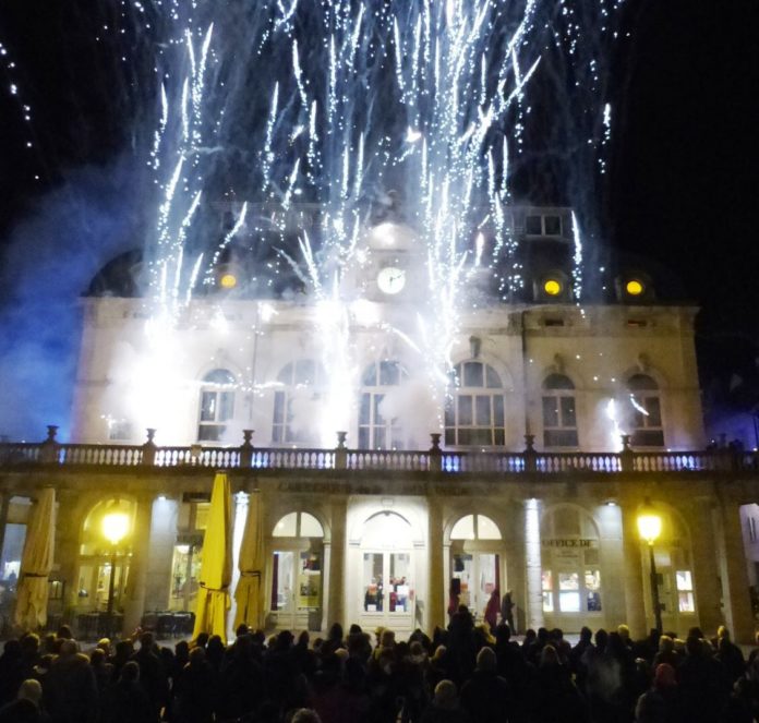FEU-ARTIFICE-THEATRE-2015-12-12