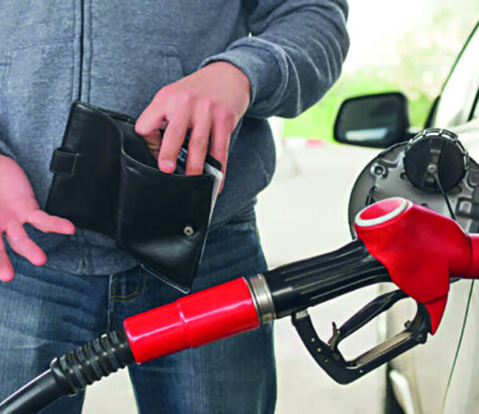 Edito. Comme un lundi : La file du carburant