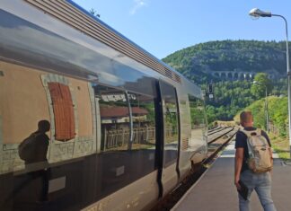 ligne des Hirondelles Jura train tourisme