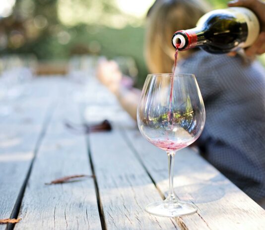 Jura. Huit expériences pour découvrir le vignoble autrement Route des vins du Jura
