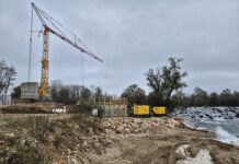 Chantier en cours à la centrale hydroéléctrique