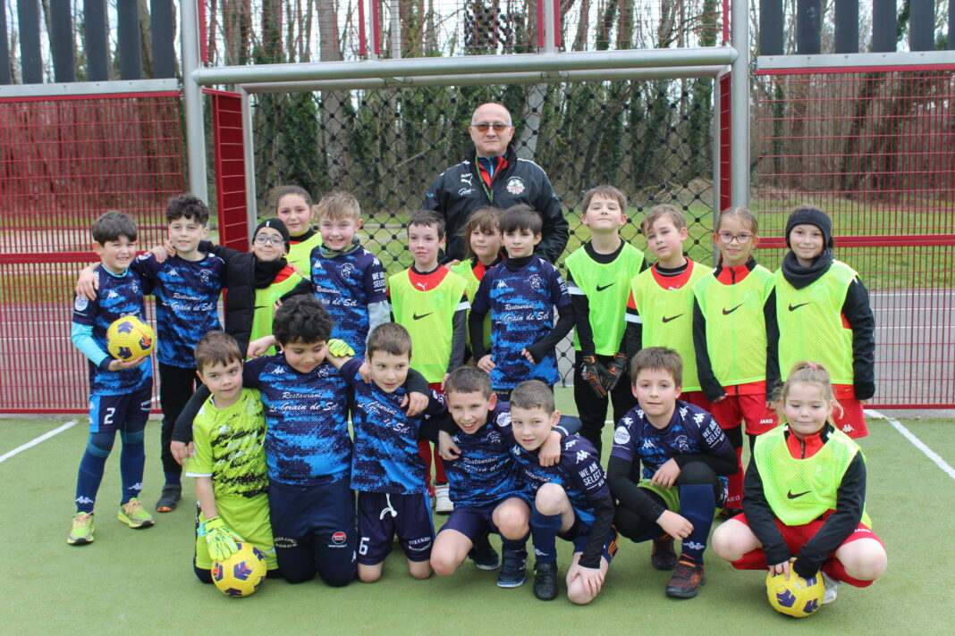 City Stade Courlaoux et son équipe de U9
