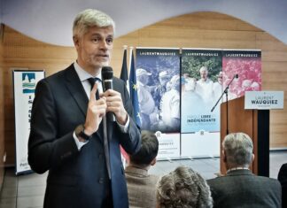 Laurent Wauquiez qui prend la parole au micro