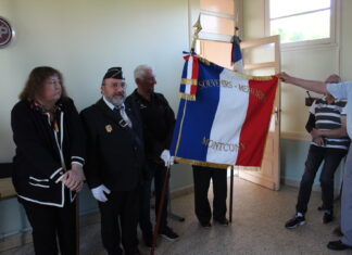 Montcony. L’association Souvenirs et Mémories a son drapeau L’association Souvenirs et Mémories a son drapeau