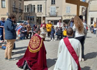 Plusieurs paroissiens se sont réunis à Dole pur pâques