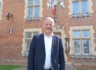 Auxonne. Jacques-François Coiquil : “Auxonne a de l’avenir, il faut continuer à travailler pour cela” Portrait de Jacques-François Coiquil maire d'Auxonne