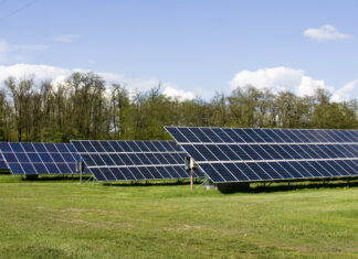 Panneaux photovoltaïques au sol