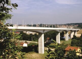 Dole. Comment le pont de la Corniche a révolutionné la circulation doloise Pont de la Corniche Dole