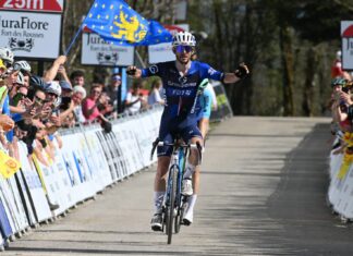 Guillaume Martin Guyonnet sur la ligne d'arrivé du tour du jura