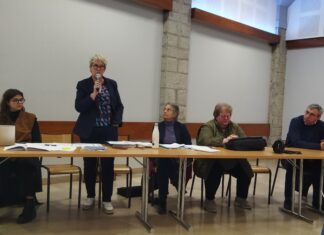 Valérie Closset aux côtés des intervenantes de la SVJ, de l'INAO et de la DREETS.