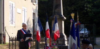 Gabriel Bremond pendant la cérémonie à Eclans-Nenon.