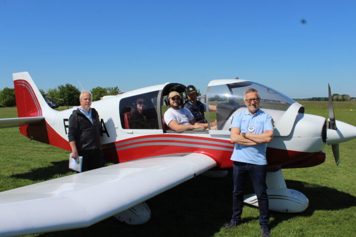 Le nouveau président Gilles Nicolle en bleu ciel à droite sur la photo