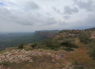 Rubrique. Au fil des voyages : Accident de la route en Inde Paysage Inde Anthony SOARES