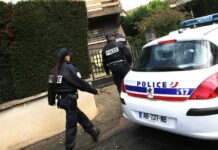 Policier en train d'intervenir sur un cambriolage jura dole