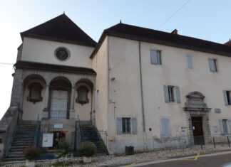 CHAPELLE ET COUVENT DES BERNARDINES ACTUELLEMENT MEDIATHEQUE ET COLLEGE