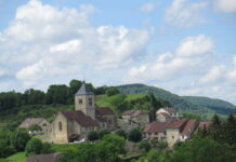 église Saint-Laurent-la-Roche