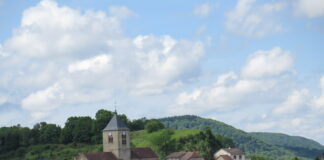 église Saint-Laurent-la-Roche