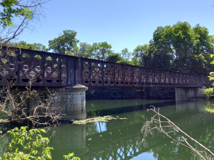 Sauts interdits des ponts à Dole