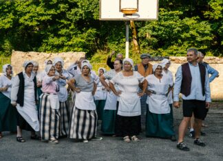 Salins-les-Bains. Deux siècles après, la ville rejoue la nuit qui l’a brûlée Salins-les-Bains : spectacle vivant sur l’incendie de 1825
