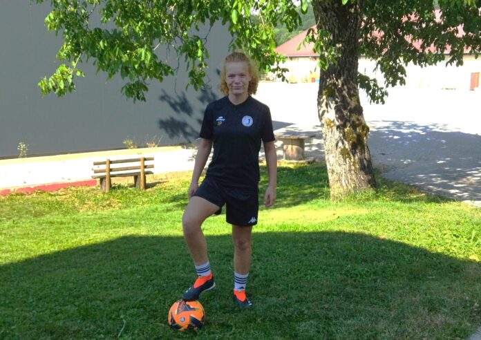 Jeanne Petit football Jura