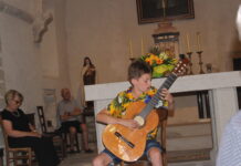Samuel Sfez, jeune prodige de la guitare en Suisse