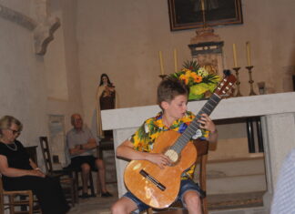 Samuel Sfez, jeune prodige de la guitare en Suisse