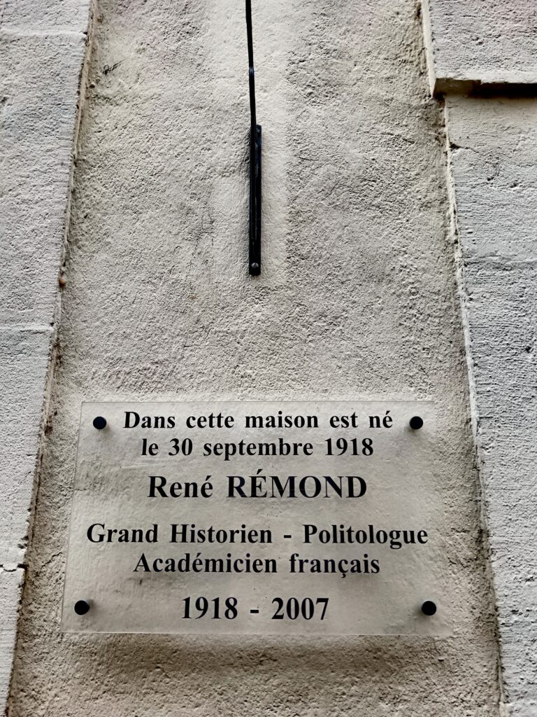 Rue Perrin, là où se situait la demeure familiale de René Rémond.
