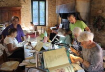 broderie à Louhans Association Au Fil des Pointsa
