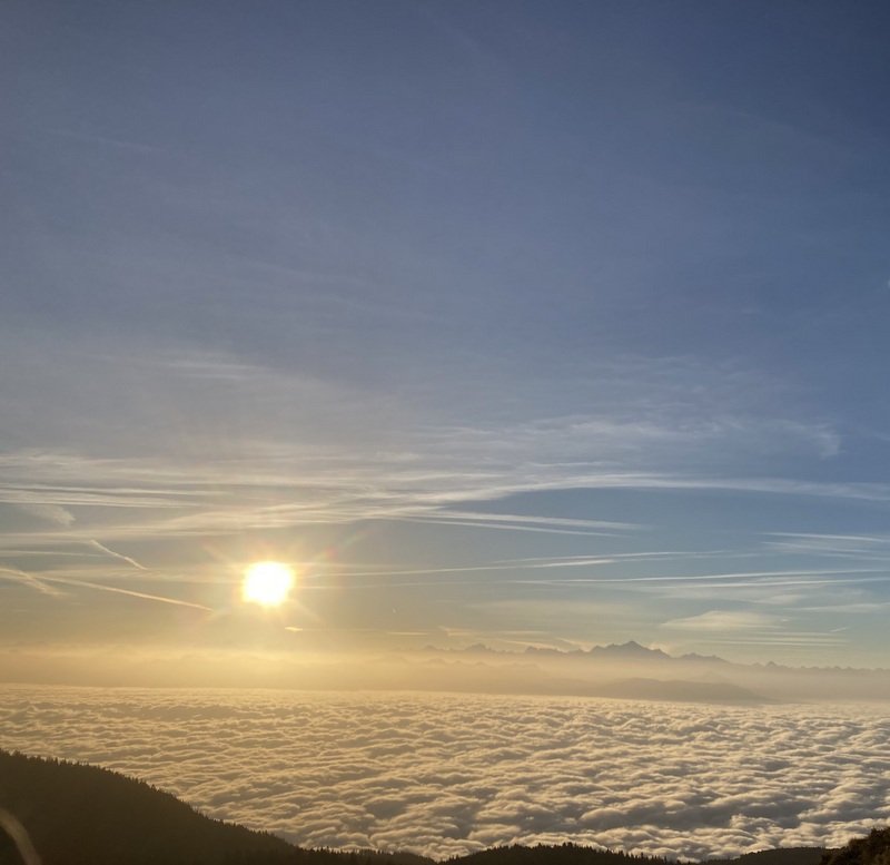 Le Soleil au dessus des nuages