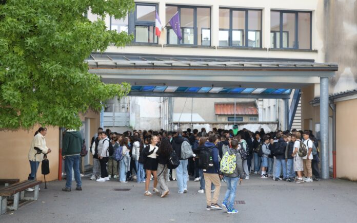 Rentrée scolaire collège
