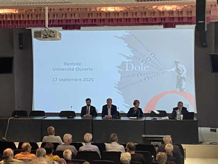 L'université ouverte a présenté son programme pour la saison 2025-2026.
