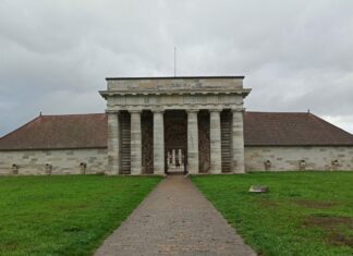 Géopoétique 2025 : lectures et expos à Arc-et-Senans