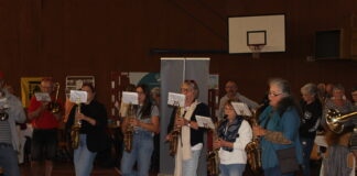 Arinthod. Le forum des associations attire de nombreux visiteurs