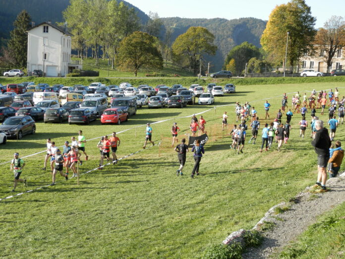 Le départ fut donné sur le site de La Fin du Pre vers la gendarmerie de Septmoncel.