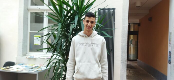 Un jeune de 18 ans s'envole pour 5 mois au togo Un jeune de 18 ans s'envole pour 5 mois au togo