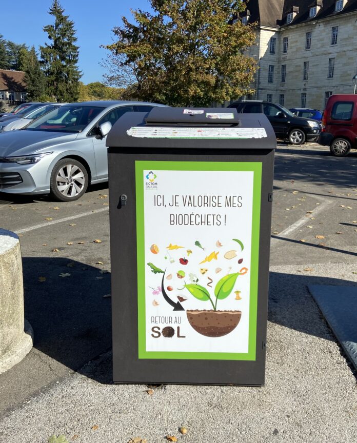 Au total, 37 bornes sont réparties dans la ville. Au total, 37 bornes sont réparties dans la ville.