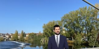 Jean-Baptiste Gagnoux, maire sortant de Dole, a officiellement annoncé sa candidature aux municipales de 2026.