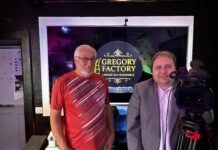 Gregory Factory, une association portée par Alexandre (à droite) et son compagnon, Jean-Luc (à gauche).