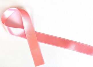 Triangle d’or. En octobre, la solidarité se pare de rose illustration ruban octobre rose