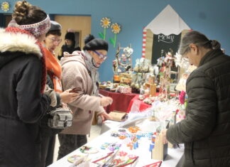 Courlaoux. Le marché de Noël du Sou des écoles se prépare Marché de Noel Courlaoux
