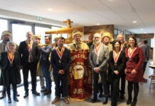 Louhans. Confrérie des Poulardiers de Bresse : 6 Jurassiens intronisés poulardiers de bresse vin jaune jura