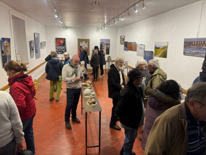 Café Décintré Rainans Café Décintré Rainans