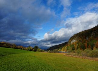 Rubrique. La photo de la semaine lacs du Jura en automne