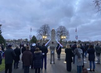 rendu hommage Morts Dole