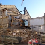 La démolition du bâtiment