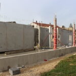 Les premiers murs apparaissent