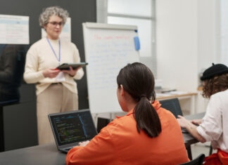 Dossier formation. Reconversion professionnelle et transitions de carrière : les nouveaux dispositifs Reconversion professionnelle 2026