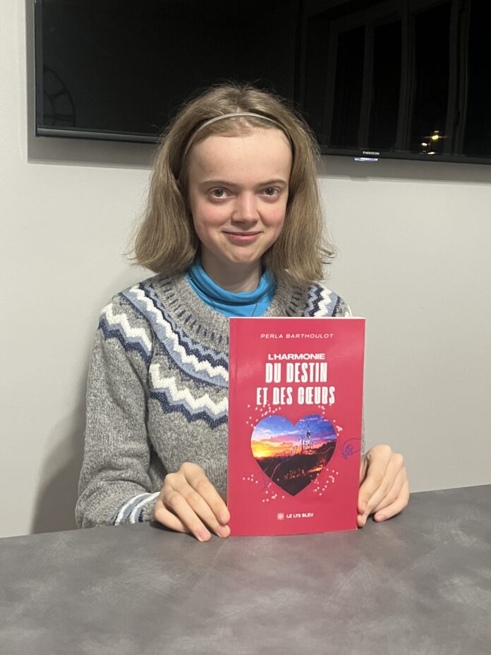 Perla Barthoulot K-pop Perla Barthoulot K-pop