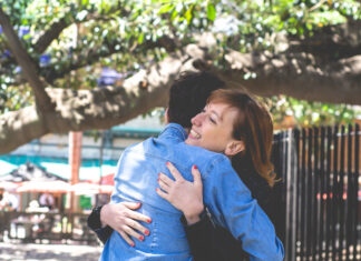 Origine journée câlins